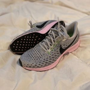 Women’s Nike Zoom Pegasus 35